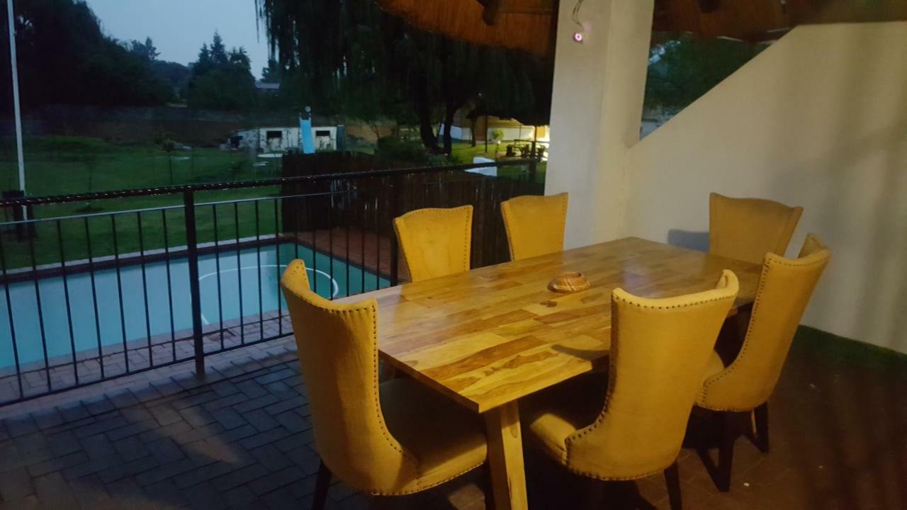 Simbasun Cottages Midrand Eksteriør billede