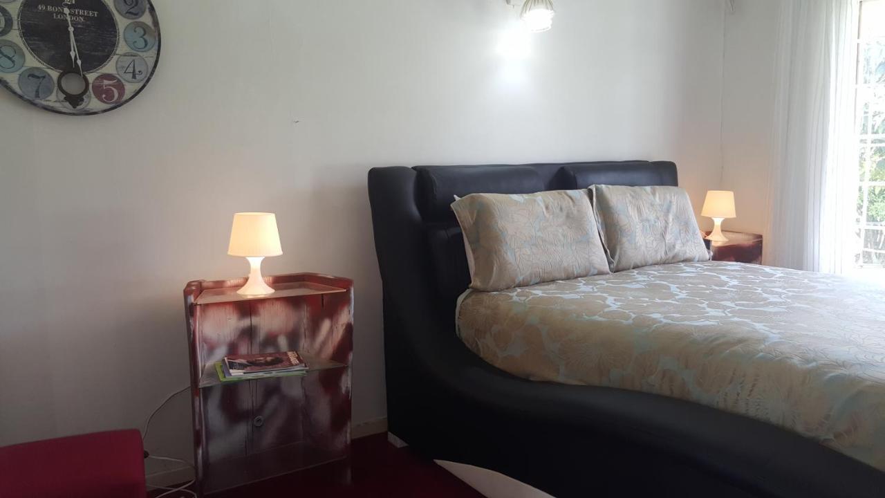 Simbasun Cottages Midrand Eksteriør billede